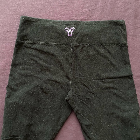 Aritzia TNA Black Leggings - Picture 6 of 6